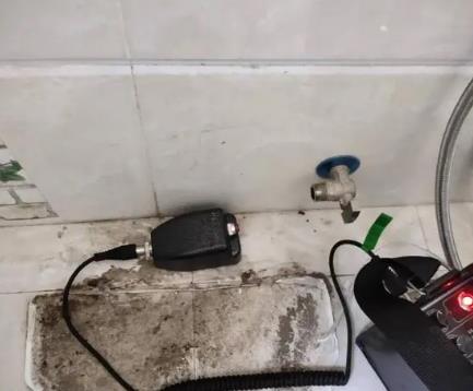 彭州屋顶漏水维修公司分享下卫生间漏水的危害及解决方法